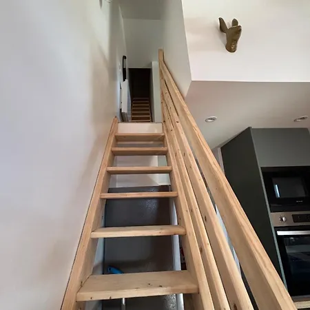 Appartement Triplex Refait A Neuf *