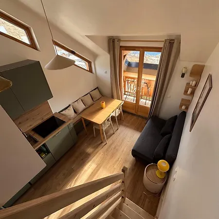 Triplex Refait A Neuf